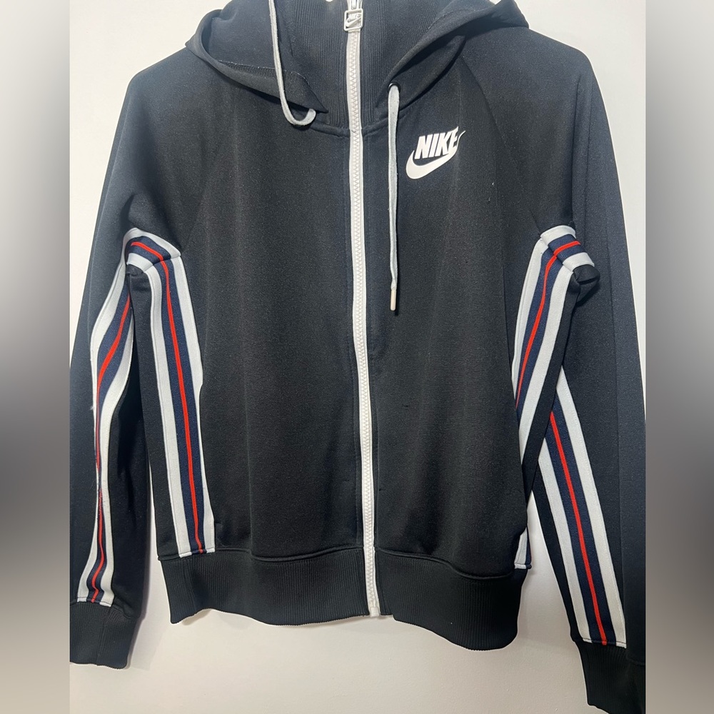 Nike women’s x-small sweater
